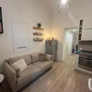 Isola La Casa Di Caterina , Milano Italia
