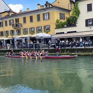Il Melograno Sul Naviglio , Milano Italia